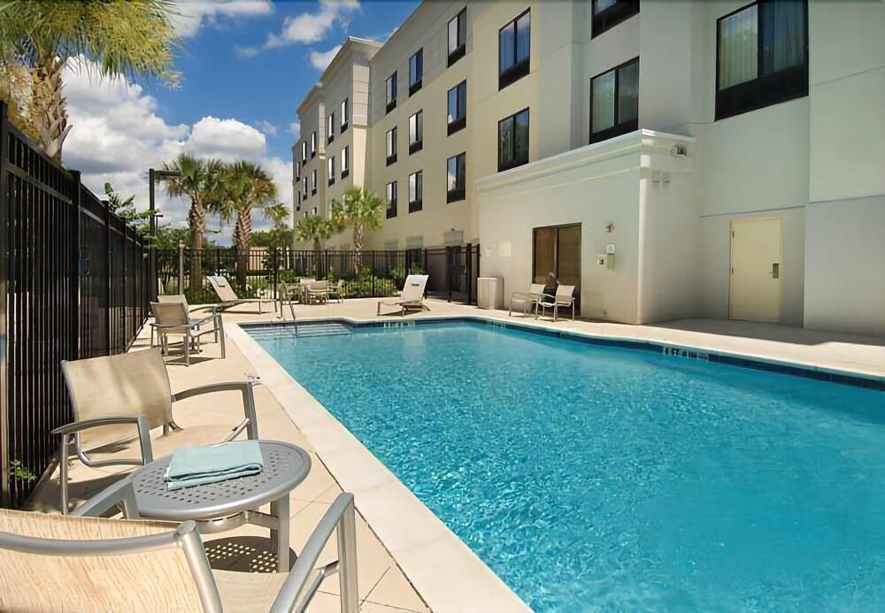 Springhill Suites By Marriott Jacksonville North I-95 Area Exterior foto